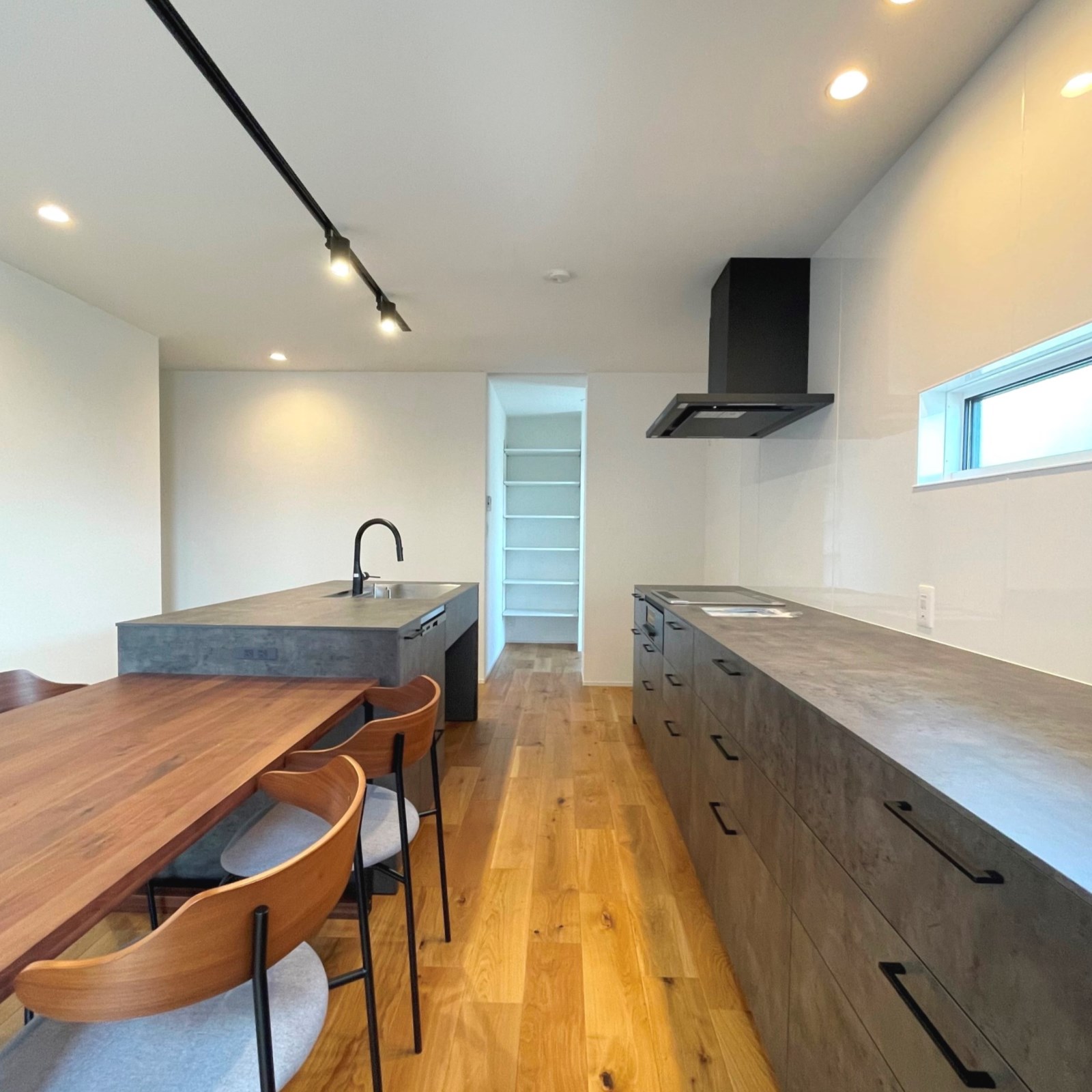 野洲市西河原 43号地